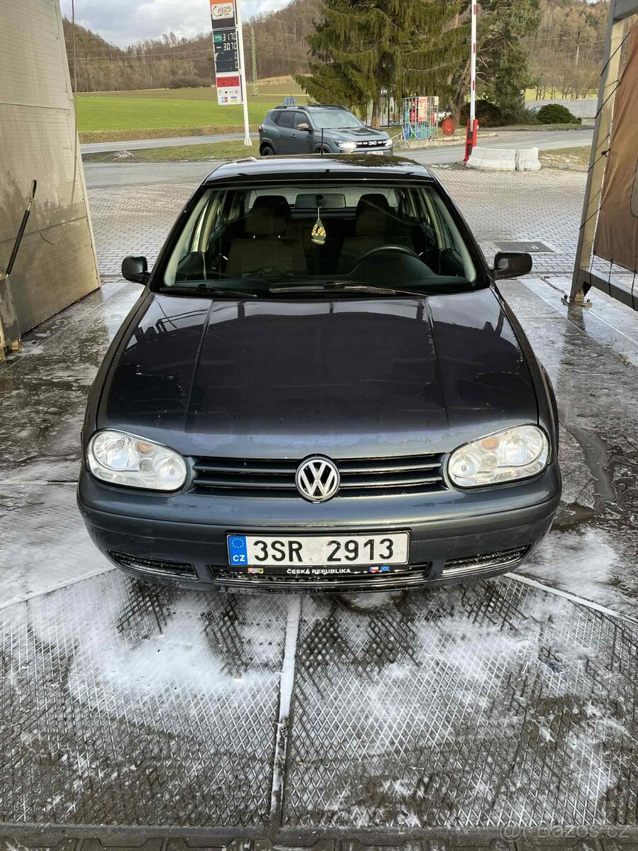 VW Golf 4 1.8 92kW + kola