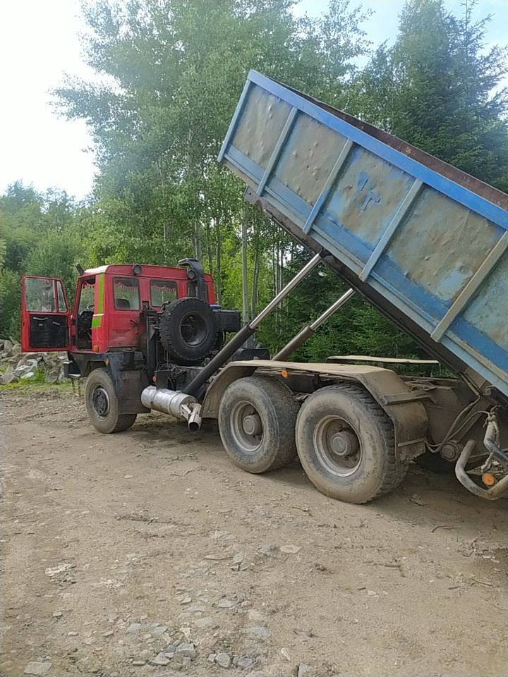 Tatra 815 kontejner