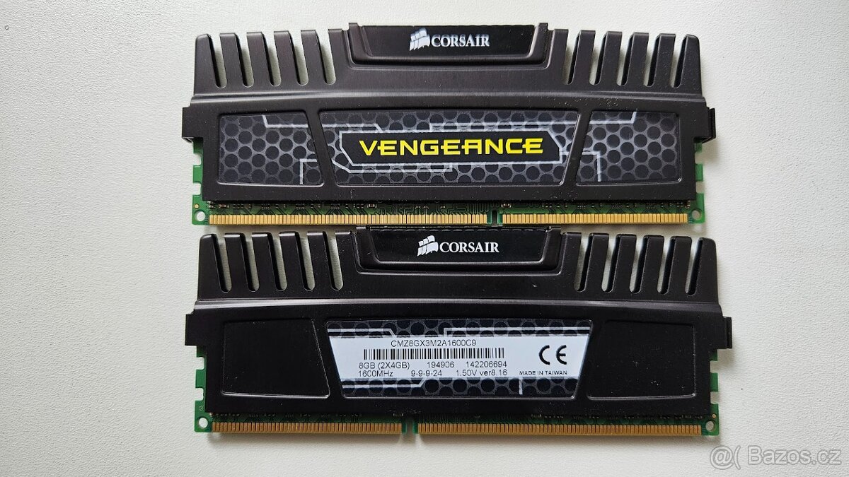 Corsair Vengeance 16GB DDR3 1600 MHZ