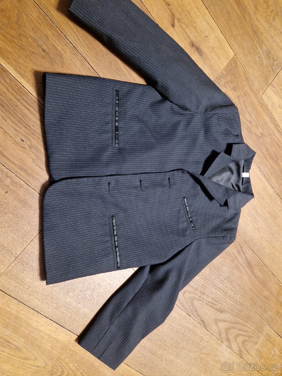 Chlapecké sako vel.122