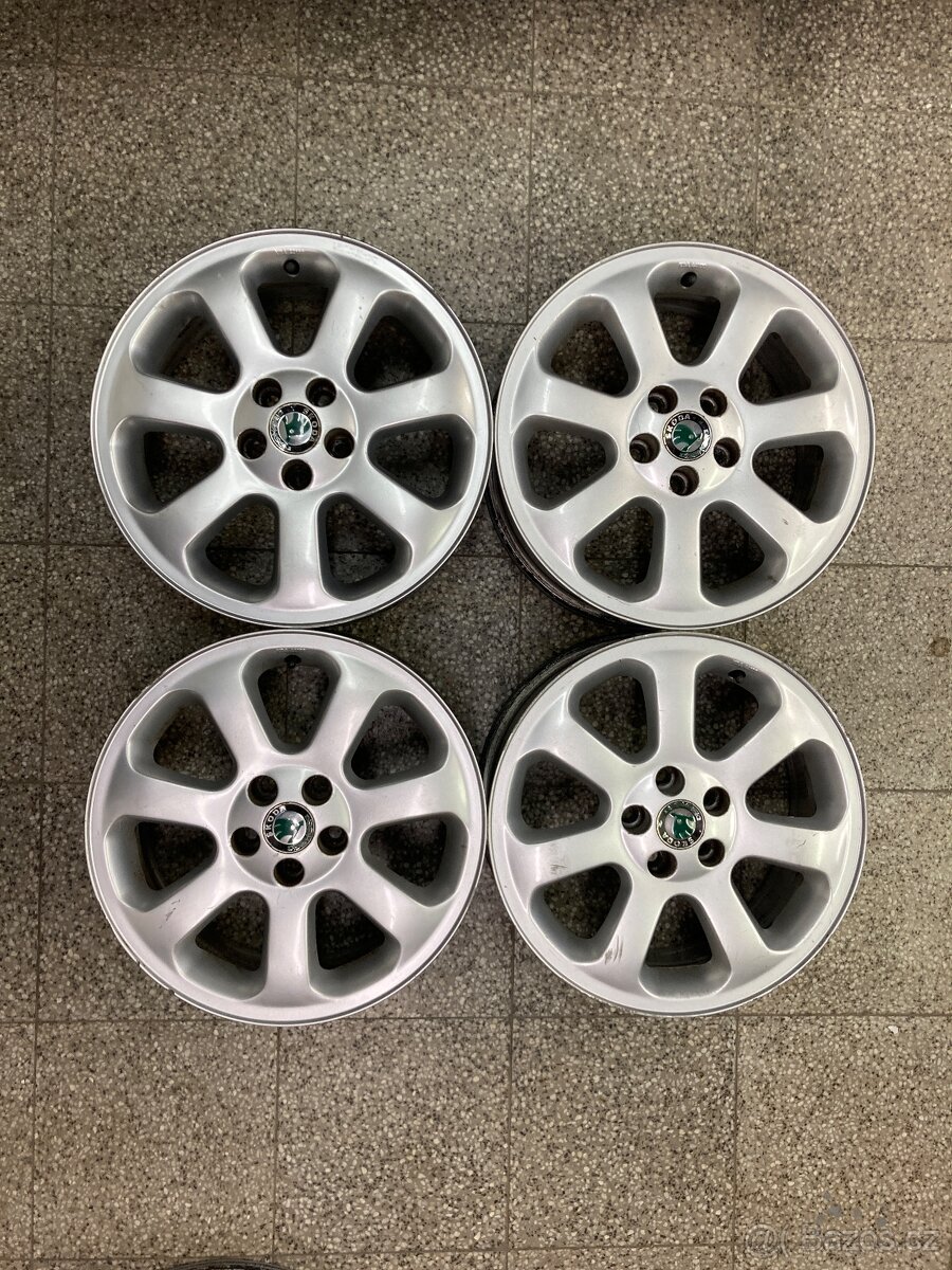 5x100 r16 originální alu kola škoda