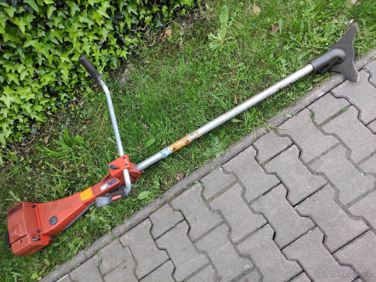 Křovinořez husqvarna