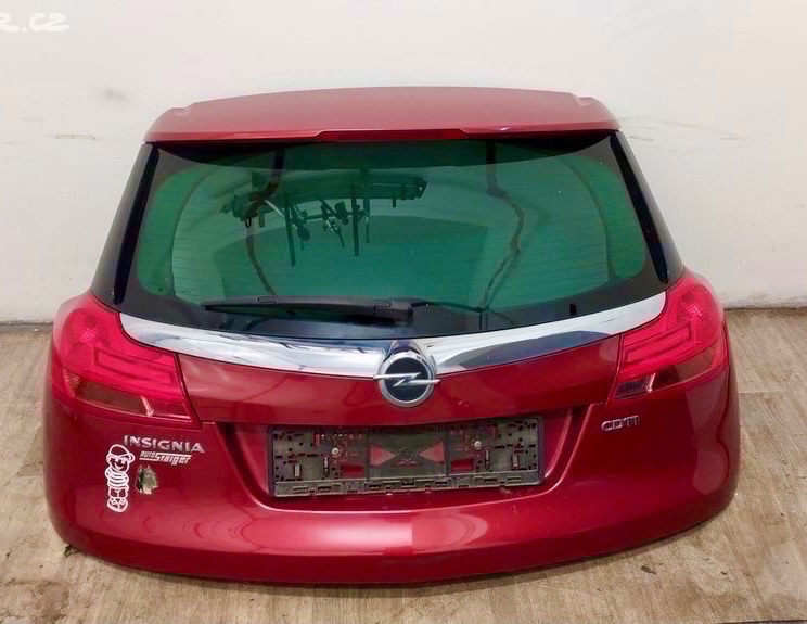 OPEL Insignia combi víko kufru Páté dveře 5 dveře Barva z50c