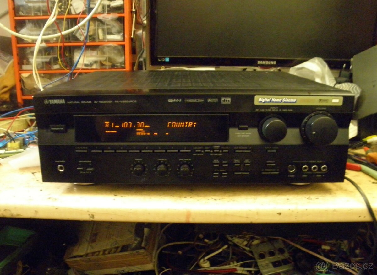 YAMAHA RXV 595 RDS zesilovač s tunerem