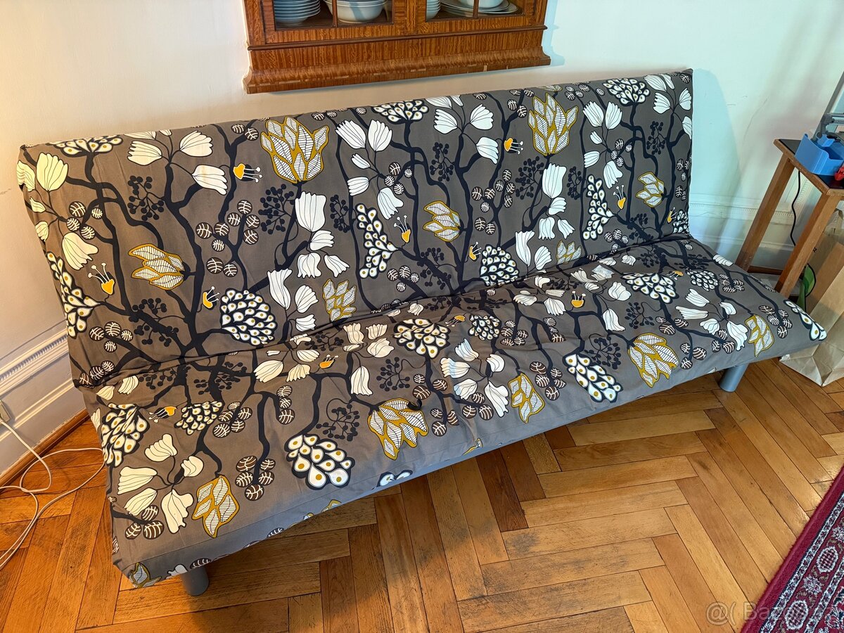 Prodám rozkládací pohovku 215/135 cm