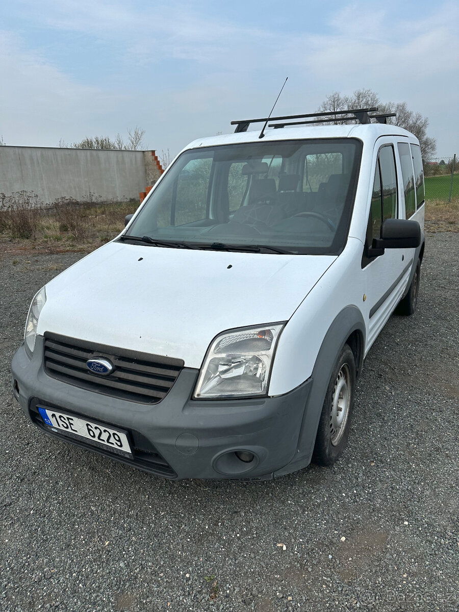 Ford Tourneo Connect 1,8tdci 66kw, 07/2010, motor KO