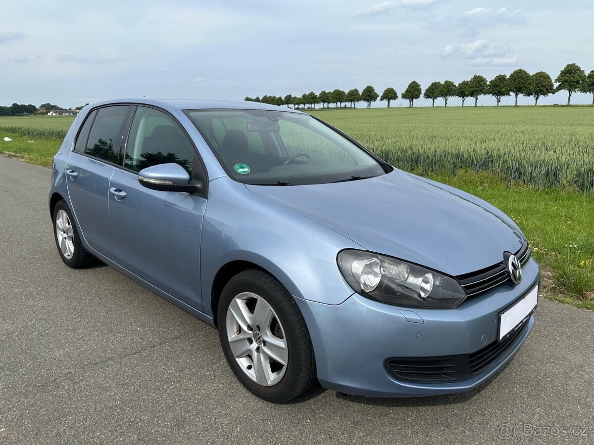 VW Golf 6-1.4i Comfortline 90 KW - navigace
