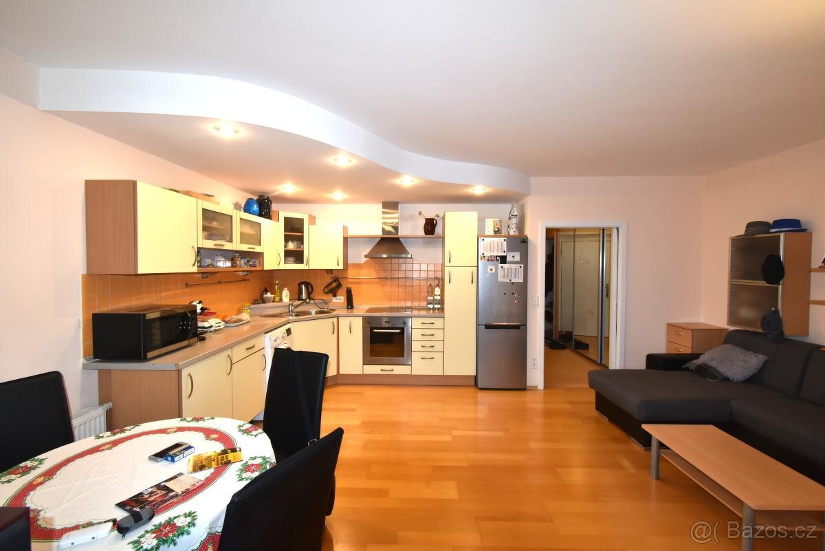 Krásný byt 1+kk/L, 48m2, v novostavbě, Praha 9 - Střížkov