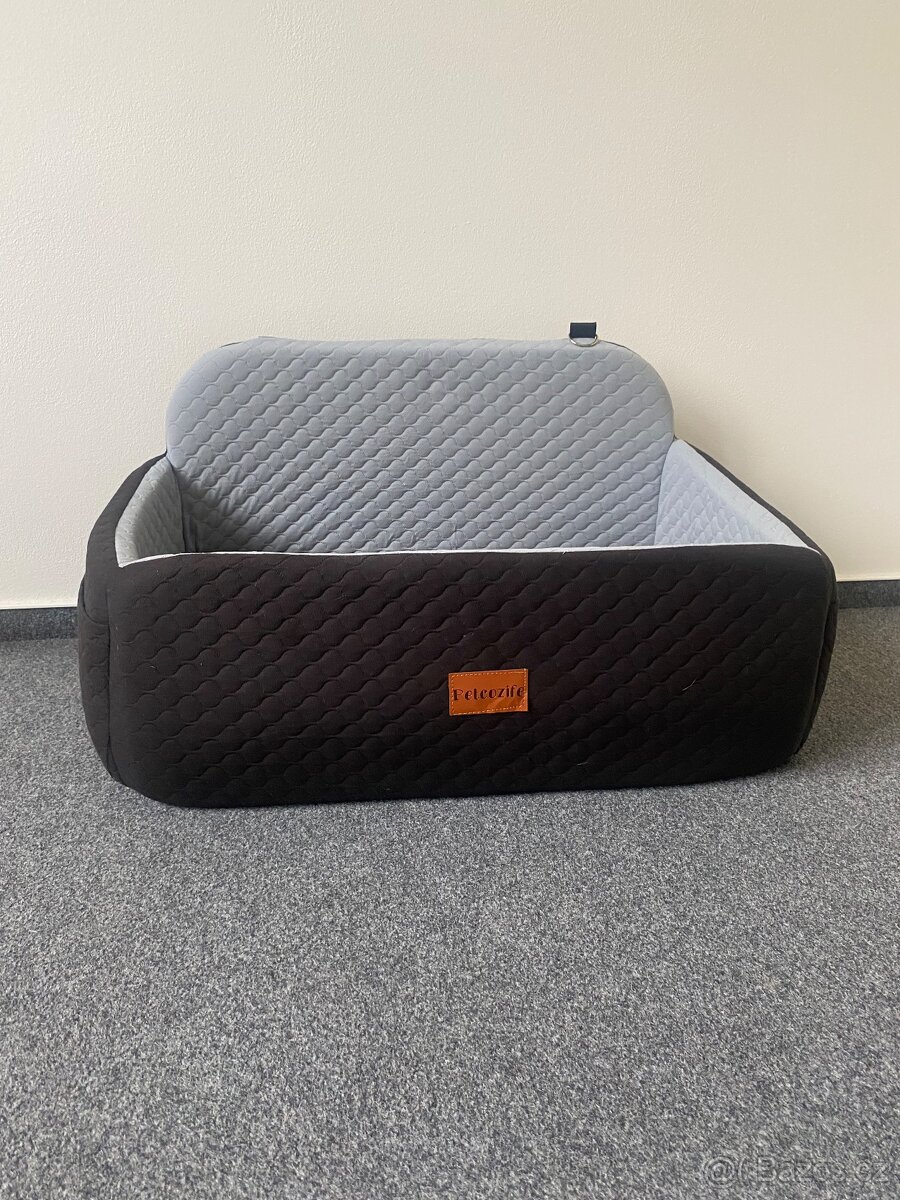autosedadlo pro psa 74x48x37cm