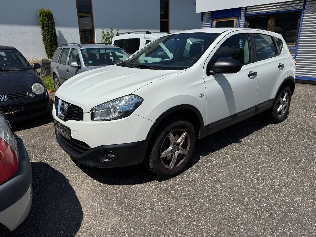 Nissan Qashqai 1.6 benz 2013