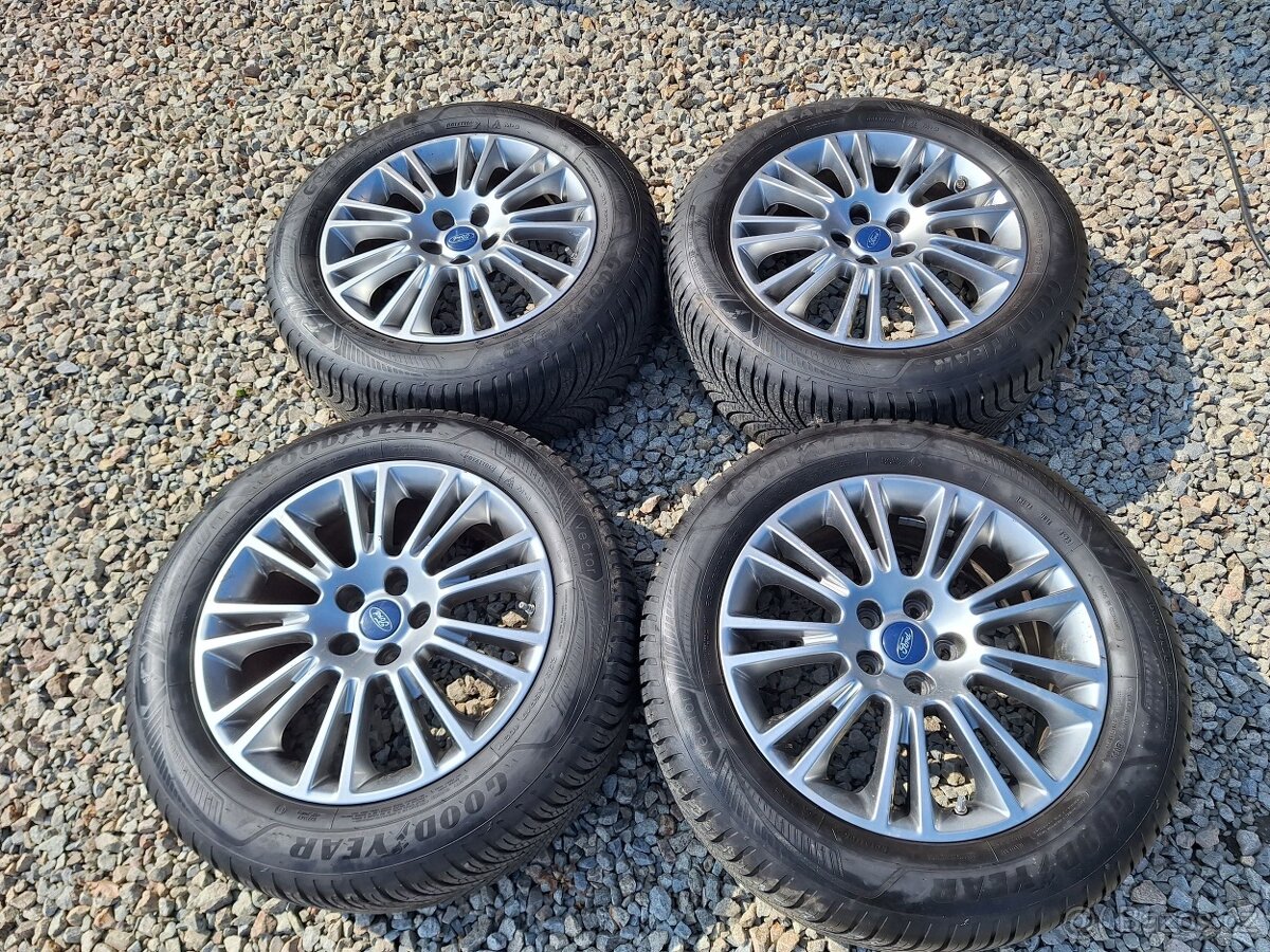 Ford Kuga apod. originál alu kola 17 včetně pneu