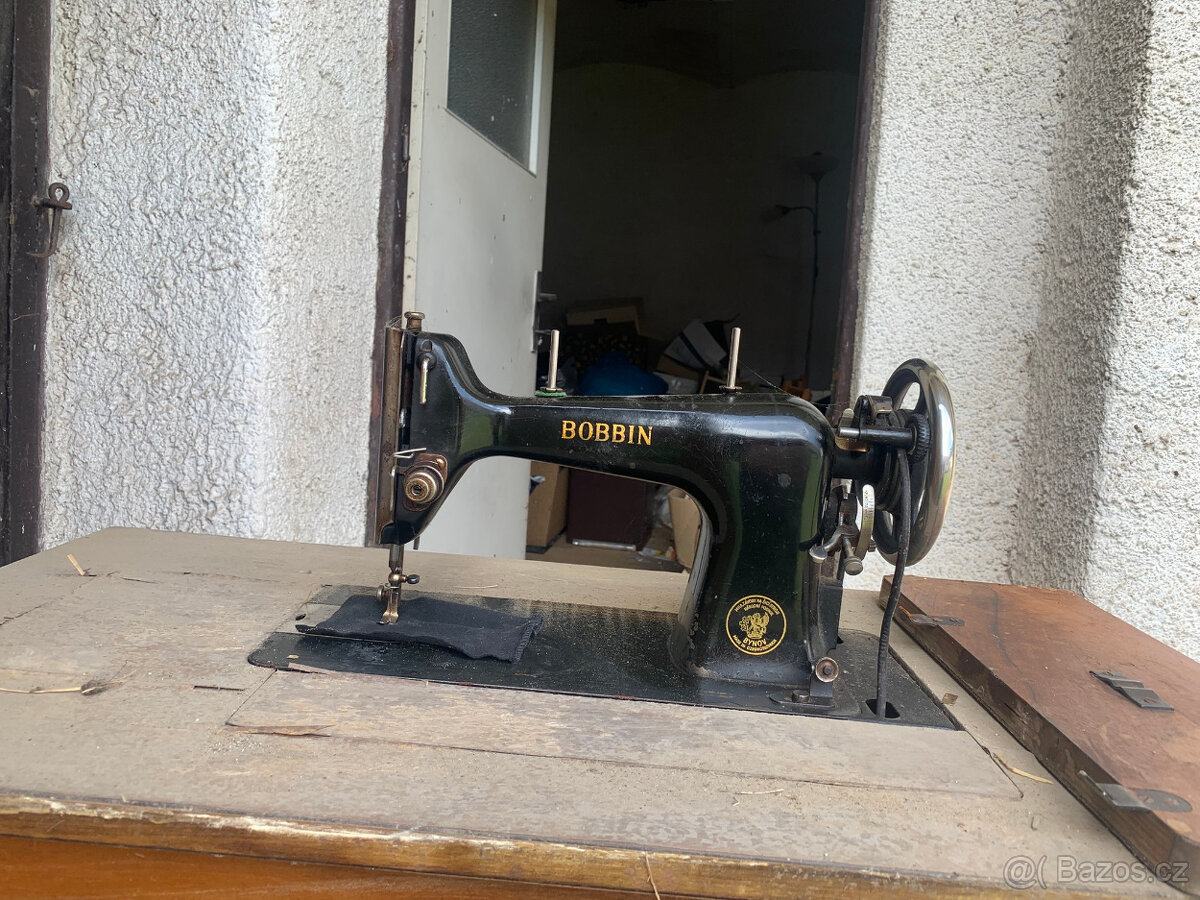Šicí stroj Bobbin