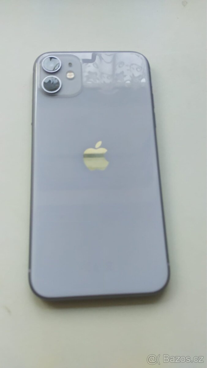 prodám iPhone 11 128gb kapacita 95%