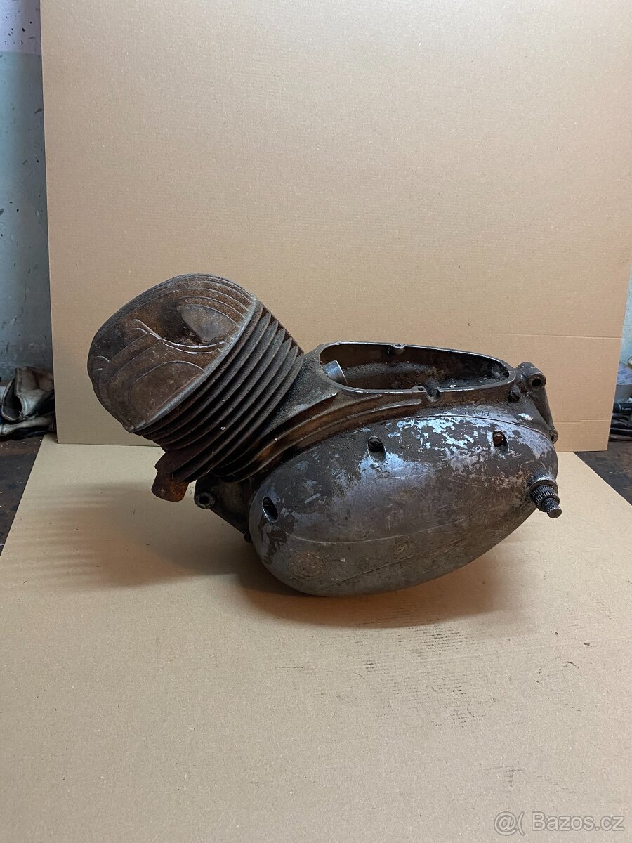 Jawa ČZ 150/352 motor
