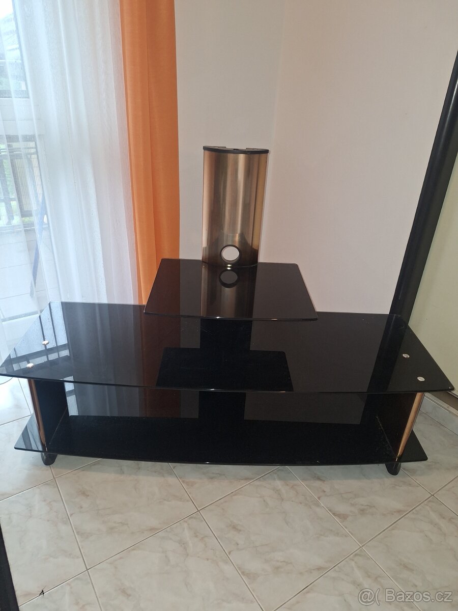 Televizní stolek