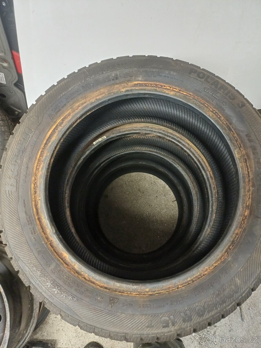 Zimni pneu 195/50 R15