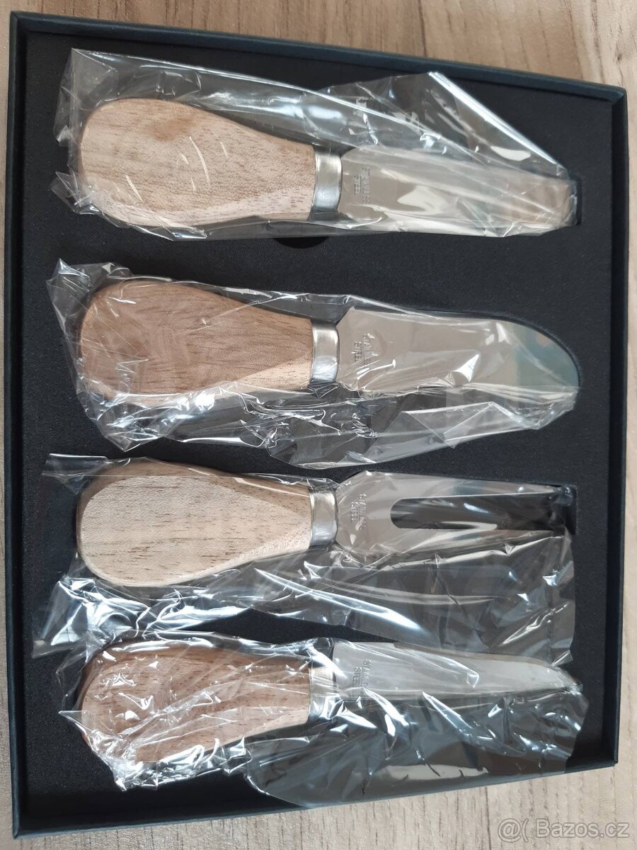 Sada nožů na sýr - 4 kusy