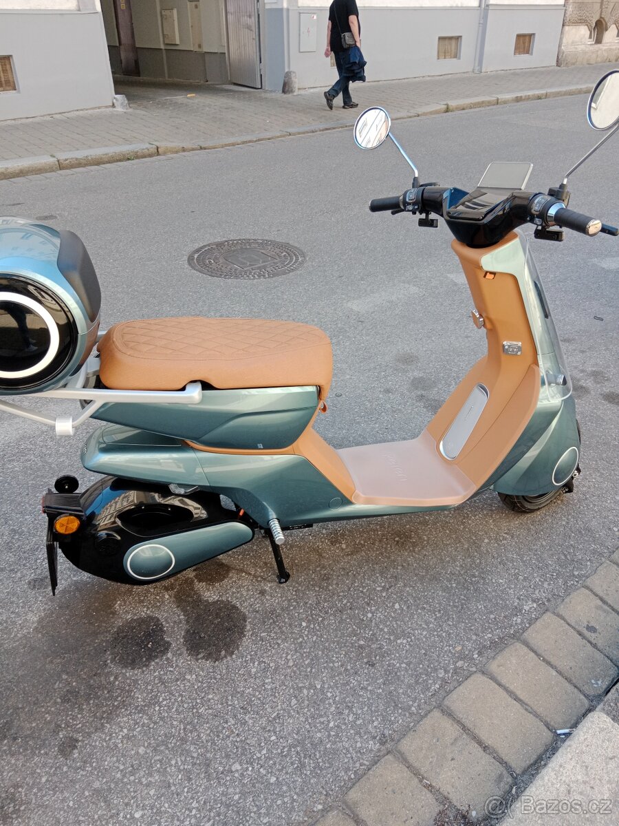 Elektrický skútr Stardust