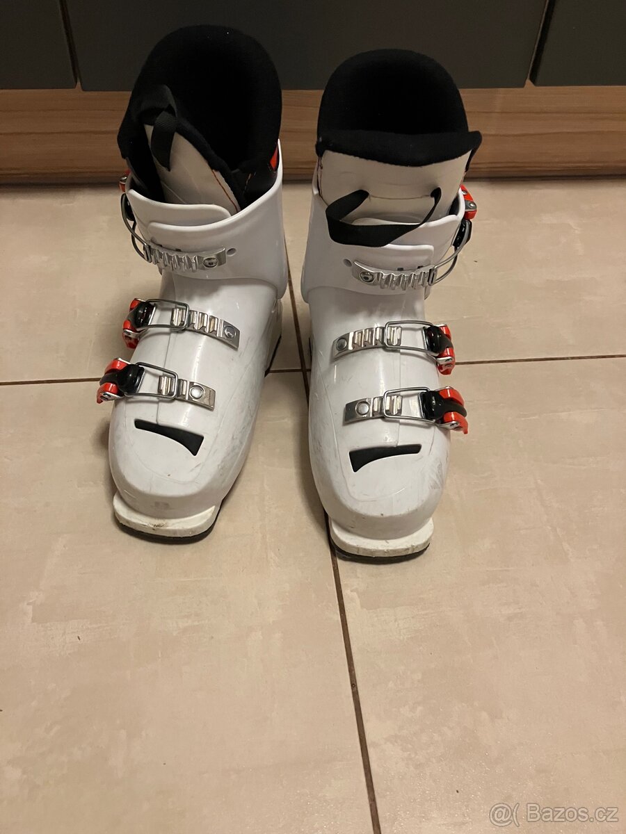 Dětské lyžáky Rossignol vel 225 tj. 265 MM