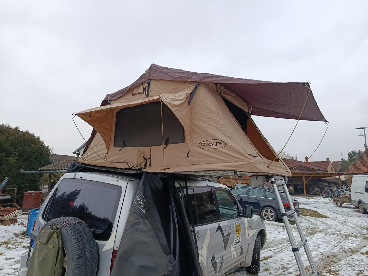 Střešní stan Escape 140