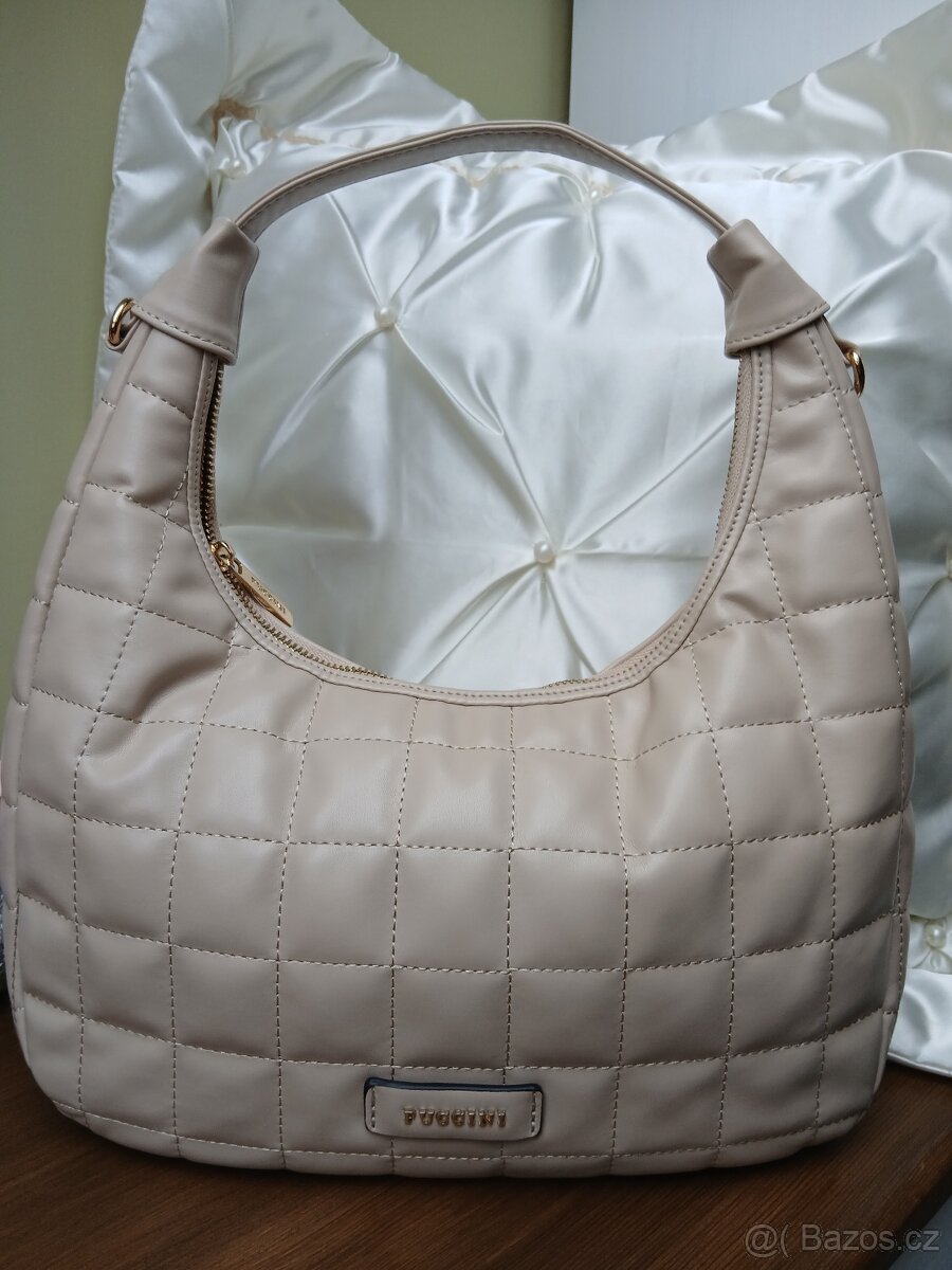 Dámská kabelka. Půjčení.