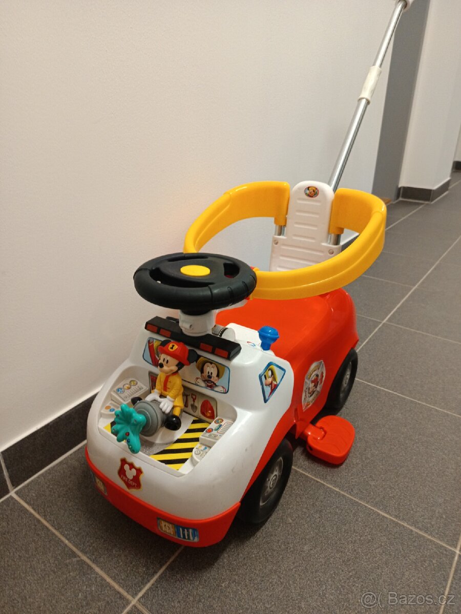Dětské autíčko