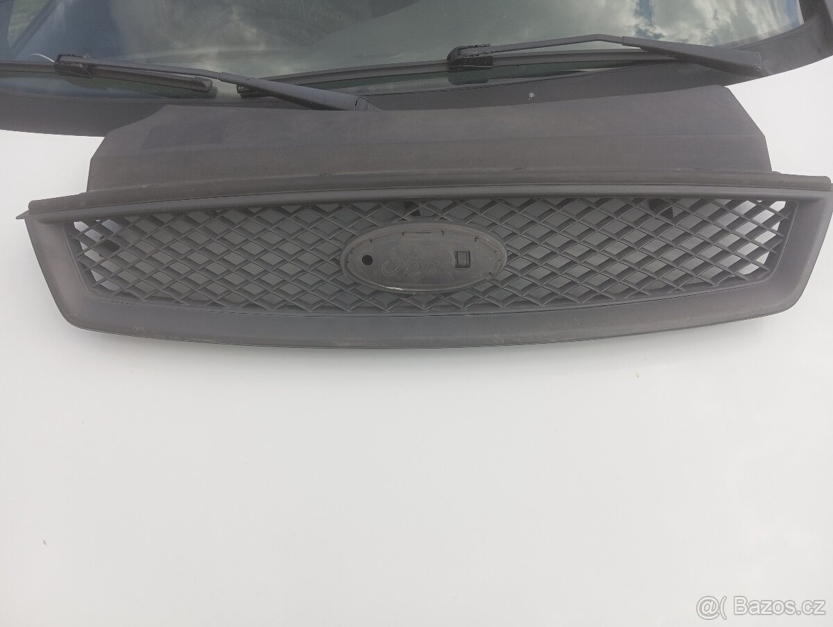 Ford Focus MK2 přední maska na nárazník