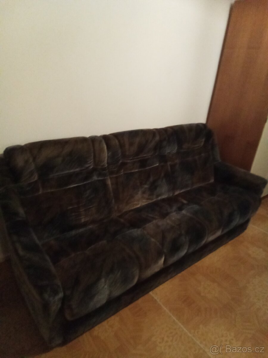 Rozkládací gauč