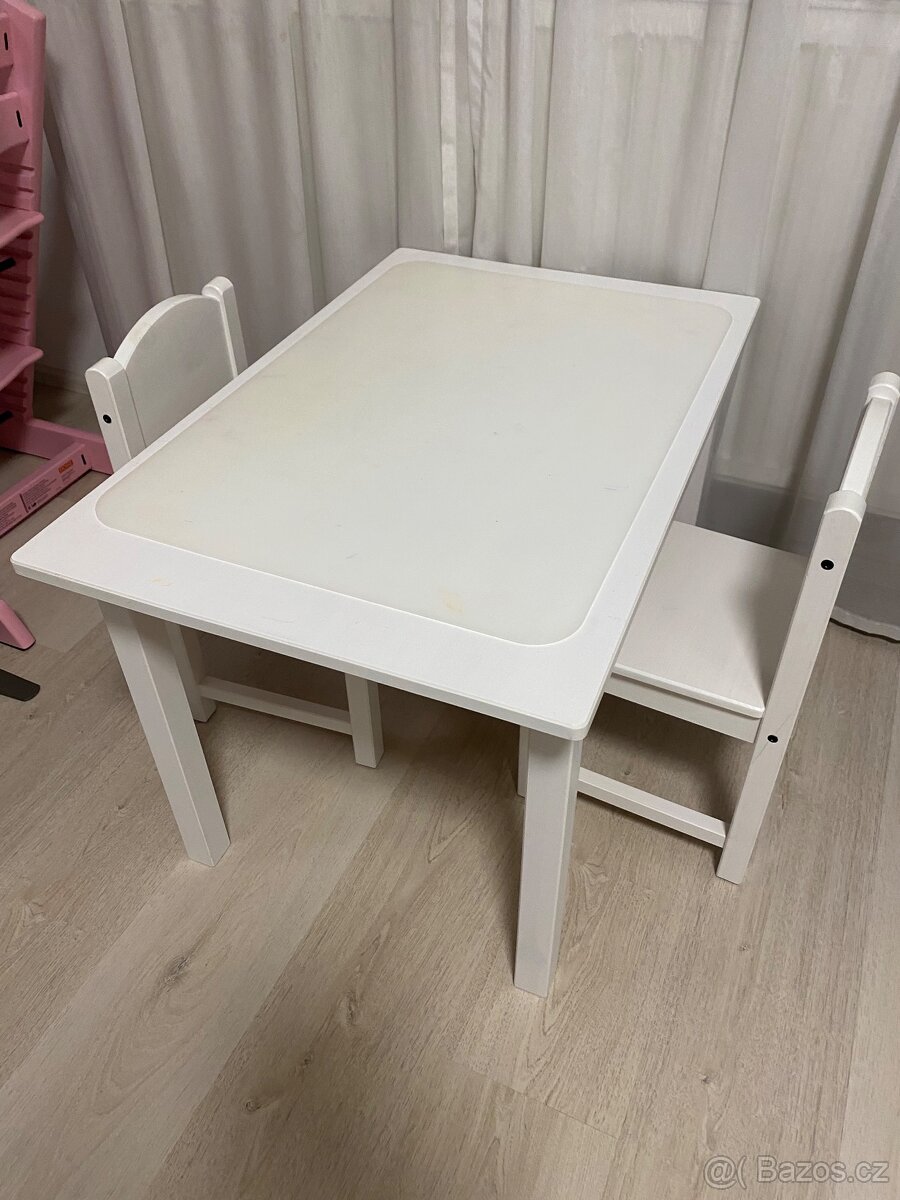 Dětský stůl a židle Ikea