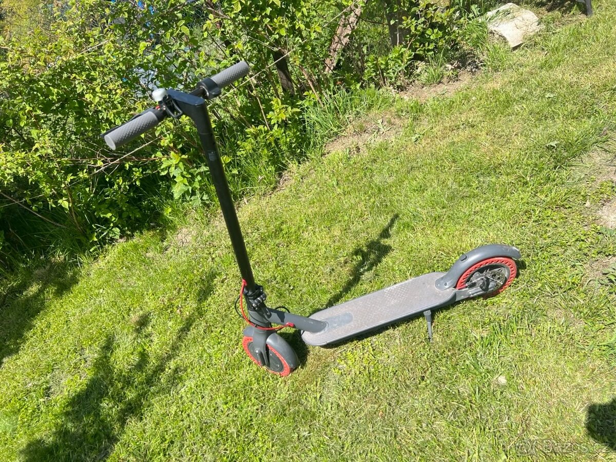 Elektricka koloběžka Xiaomi