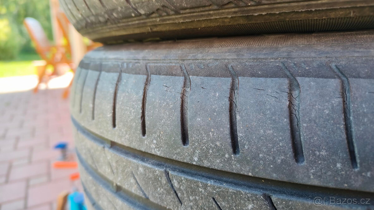 Prodám sadu 4 letních pneumatik Nexen n fera 225/50 ZR17 98W