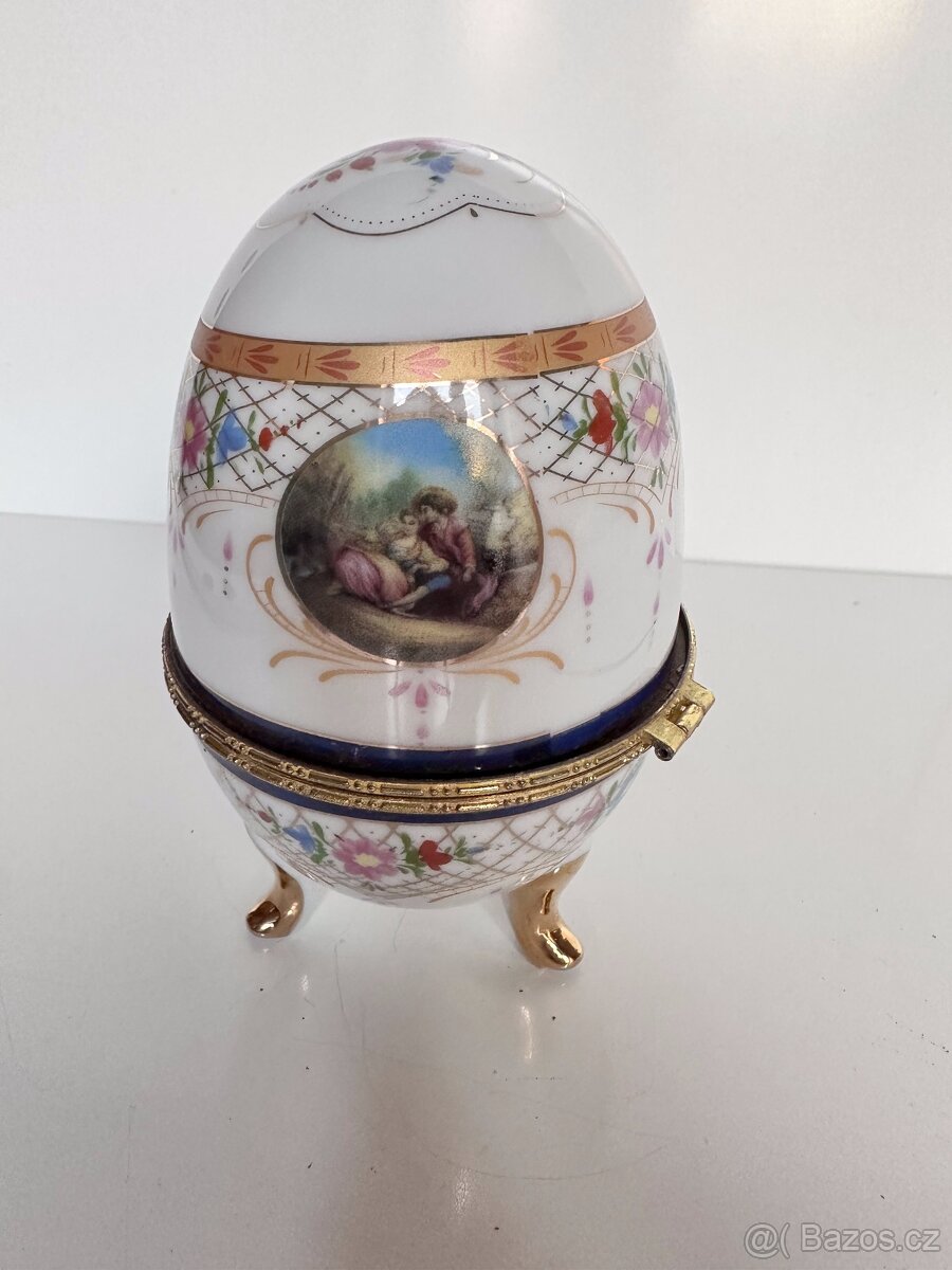 Porcelánové dekorační úložné vejce