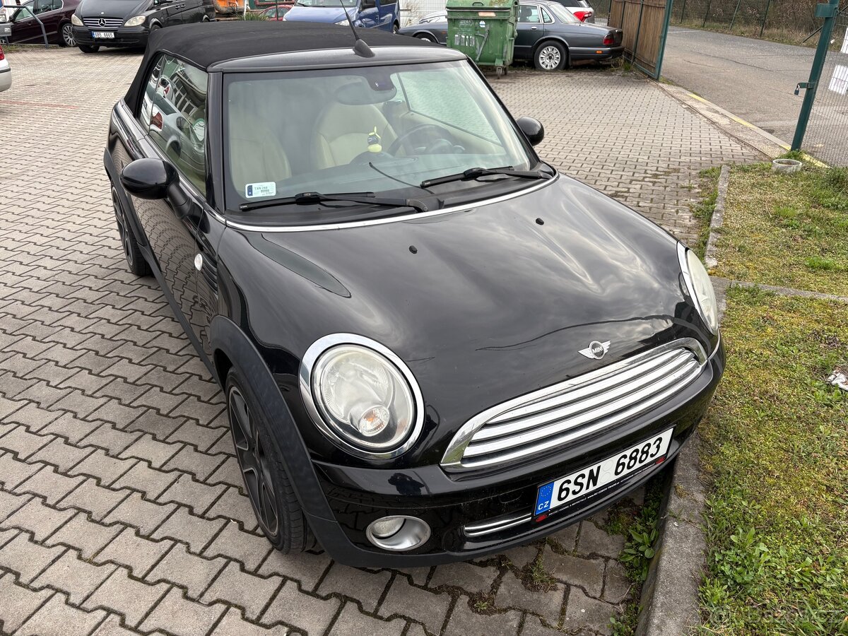 Mini Cooper R56 automat cabrio 1,6 88kw
