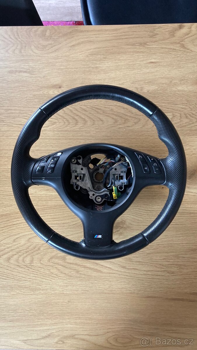 E46/E39/Z4/X3/X5 volant mpaket přešitý
