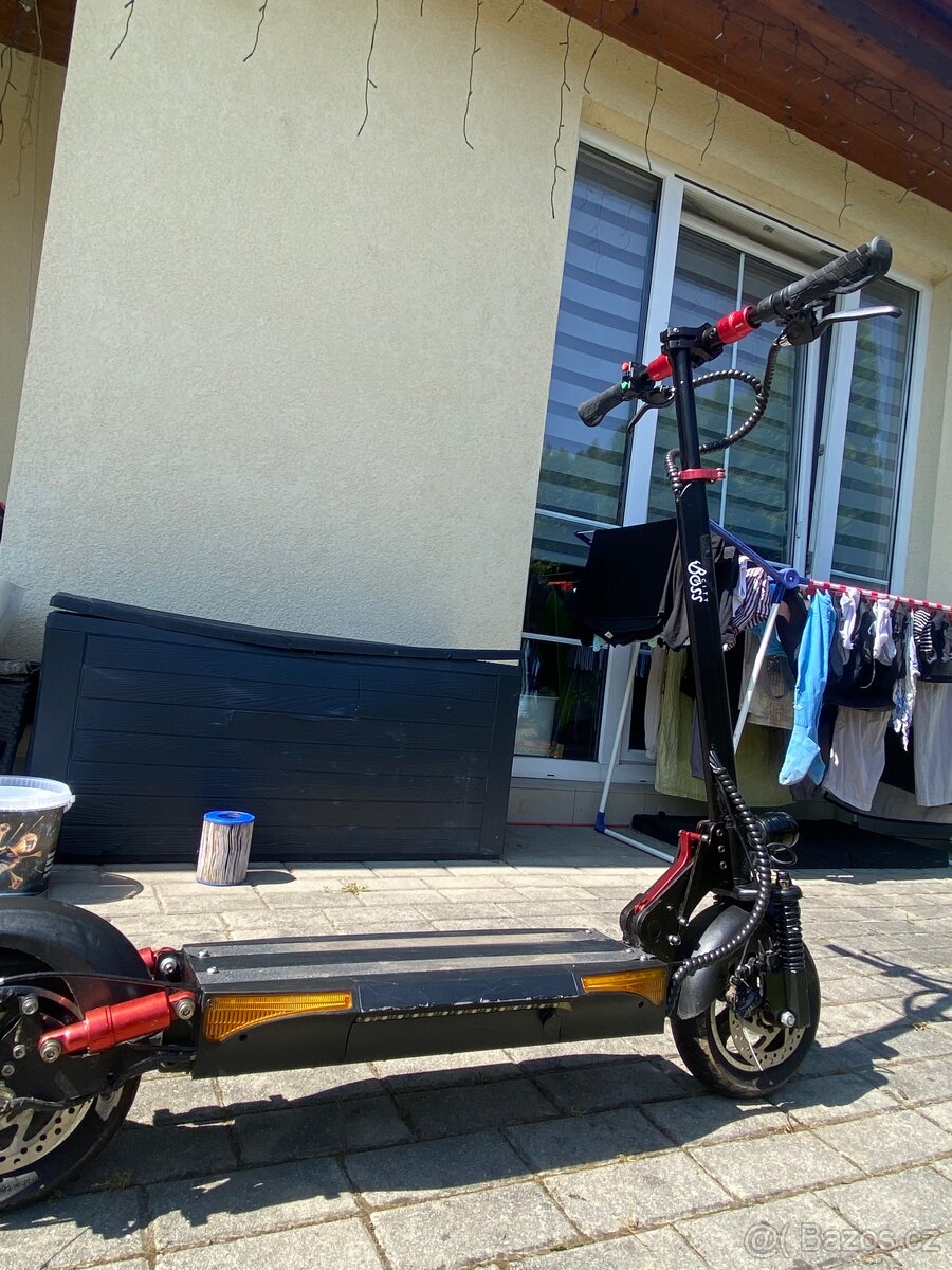 Elektrická koloběžka city boss