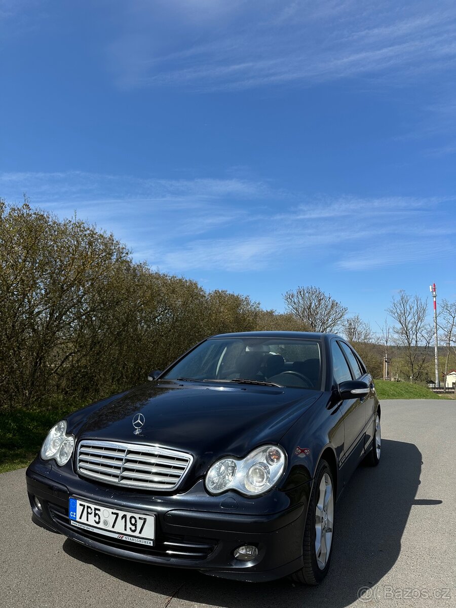 Mercedes benz w203 C-Class