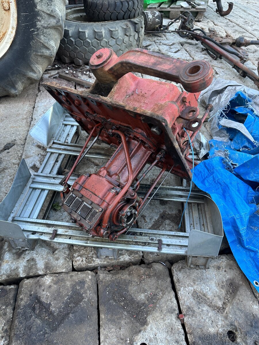 Prodám hydrauliku ze zetoru super 35