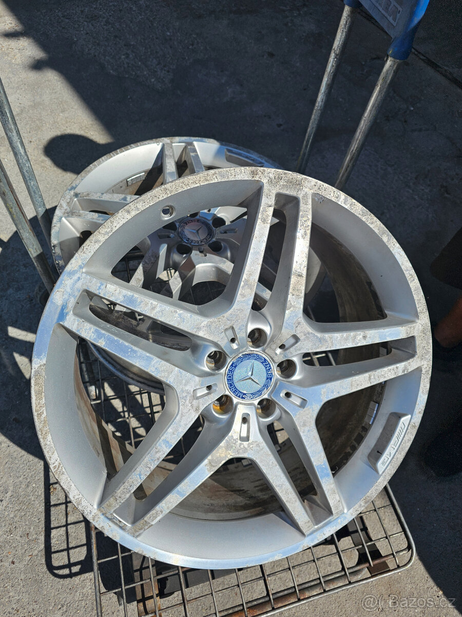 >>>>5x112 R 21" alu disky Mercedes AMG