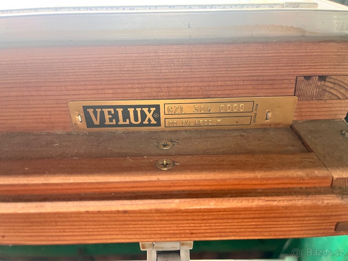 starší střešní okna Velux 5 kusů 78x98
