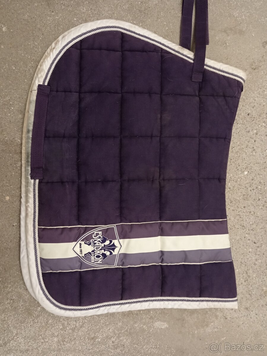 Decka eskadron plum big square