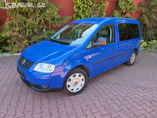 Caddy Maxi 1.9TDI 77kW,7míst,webasto,taž,bez koroze,serviska
