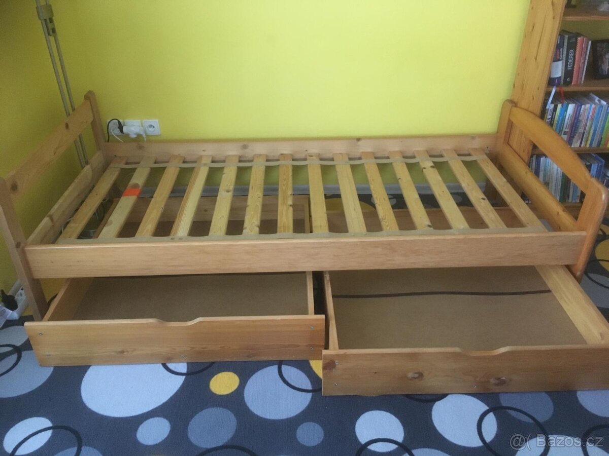 dřevěná postel 90x200