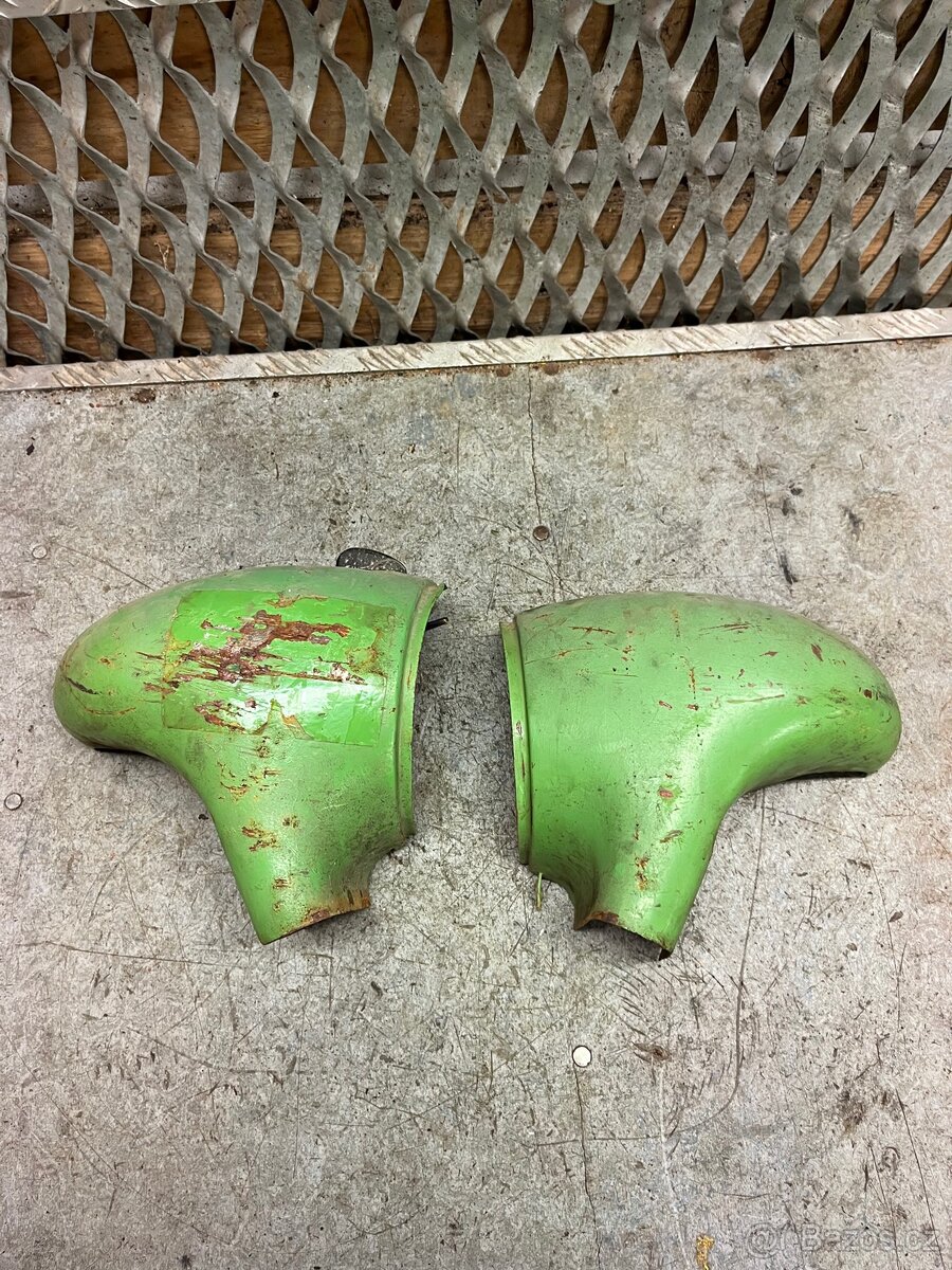 Přední maska/kaplička Jawa pionýr 555