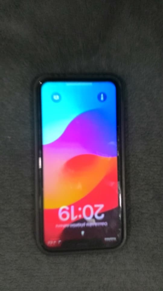 iPhone xr 64gb
