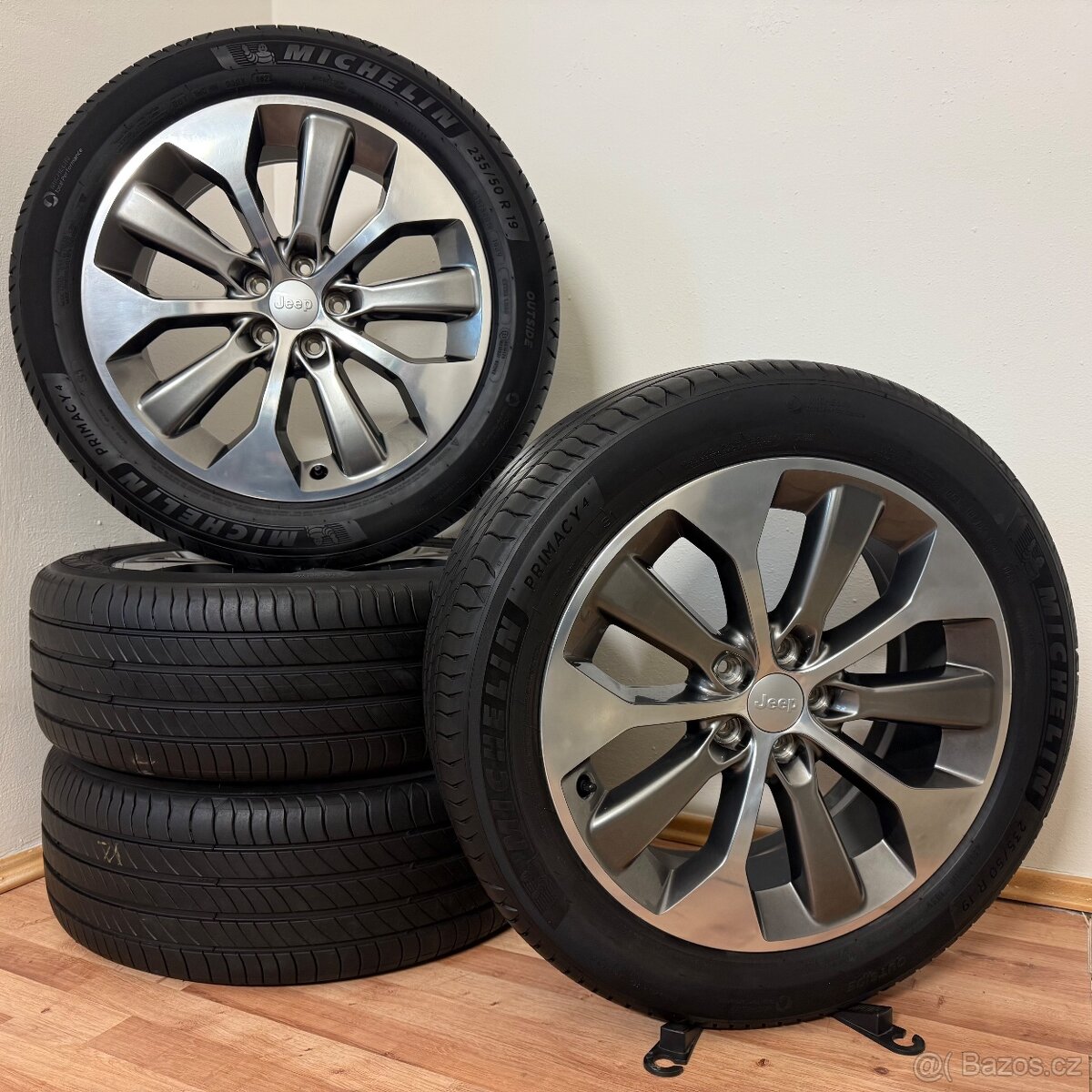 JEEP CHEROKEE 5x110 R19 ET41+LETNÍ 235/50R19 6,5mm
