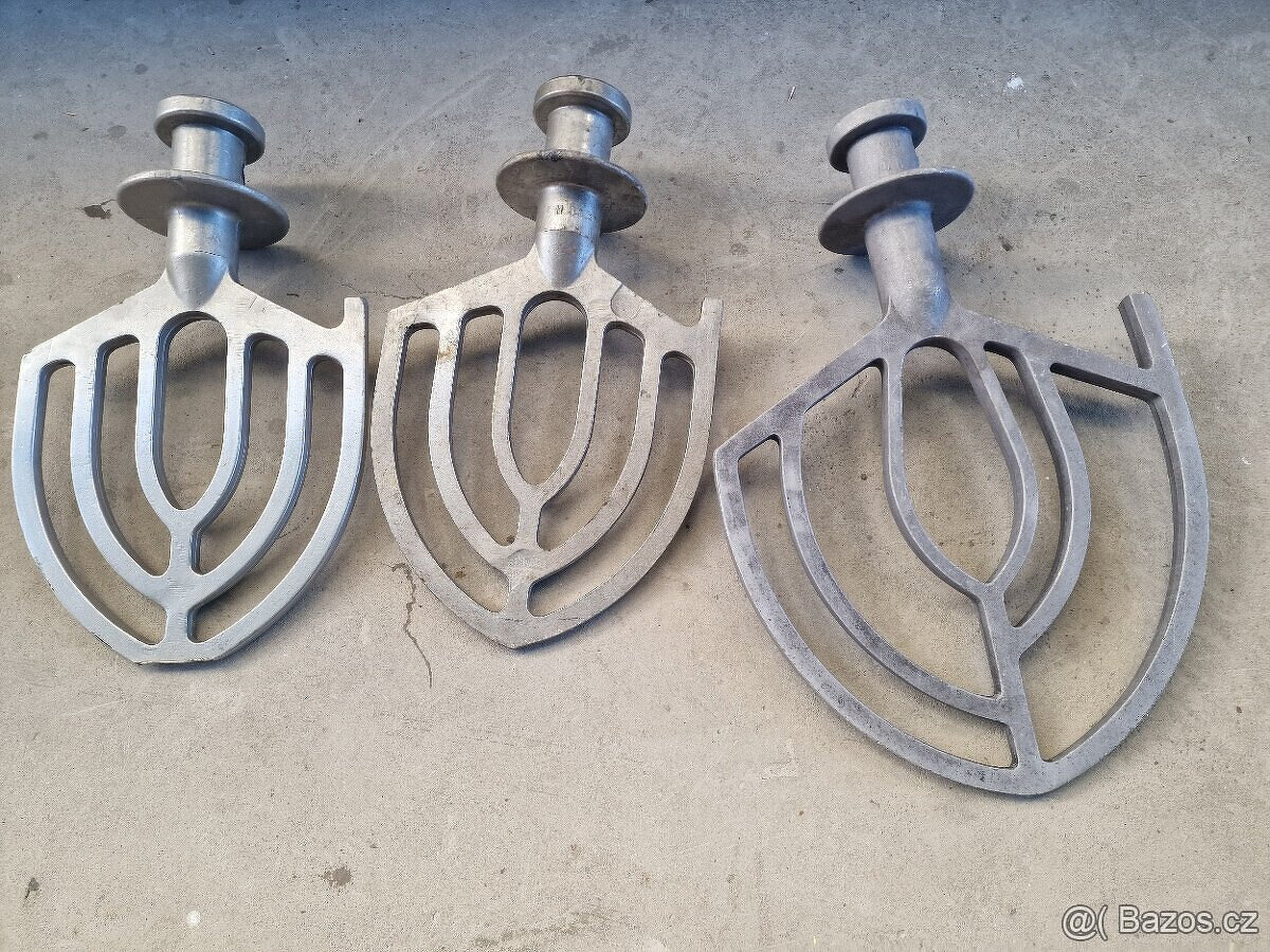 příslušenství k univerzálnímu kuchyňskému robotu RE 22 a 24