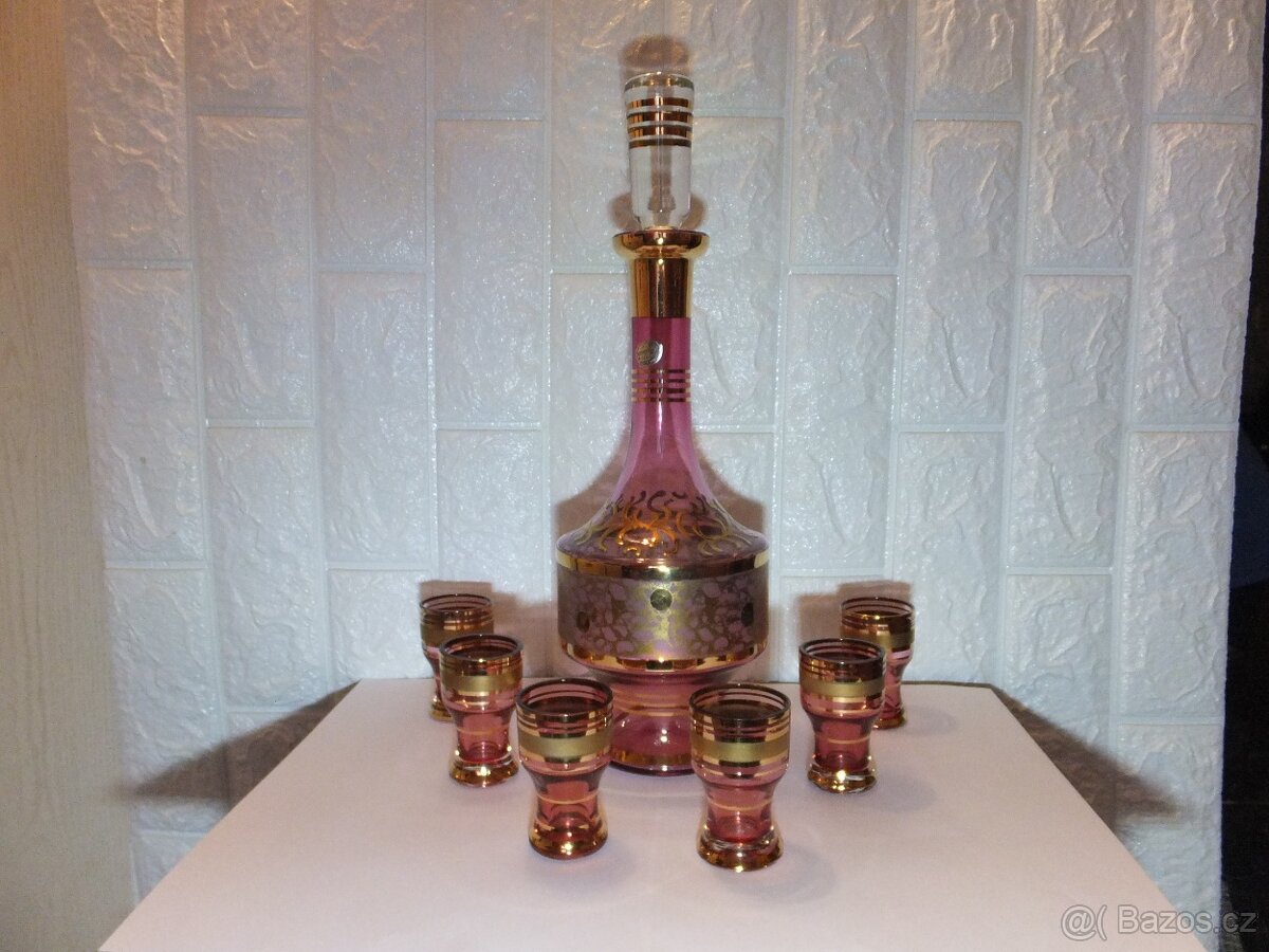 Luxusní karafa+6 skleniček, bohatá malba zlatem, zn. Bohemia