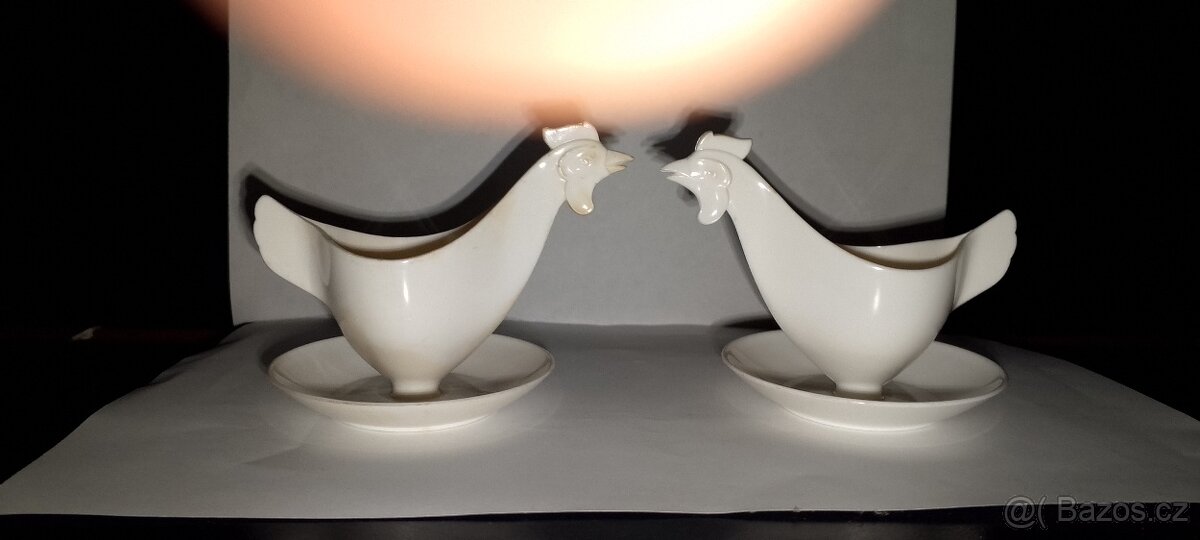 Plastové stojánky na vajíčka