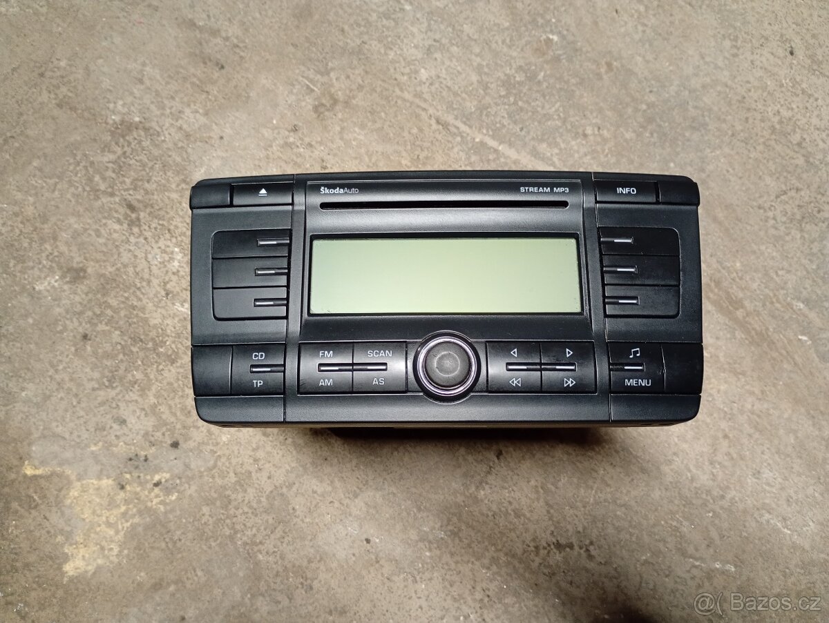 Škoda Octavia 2 - Rádio MP3/Stream