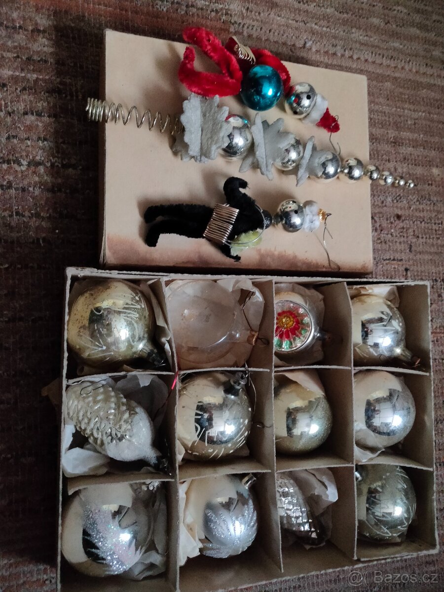 Vánoční retro ozdoby